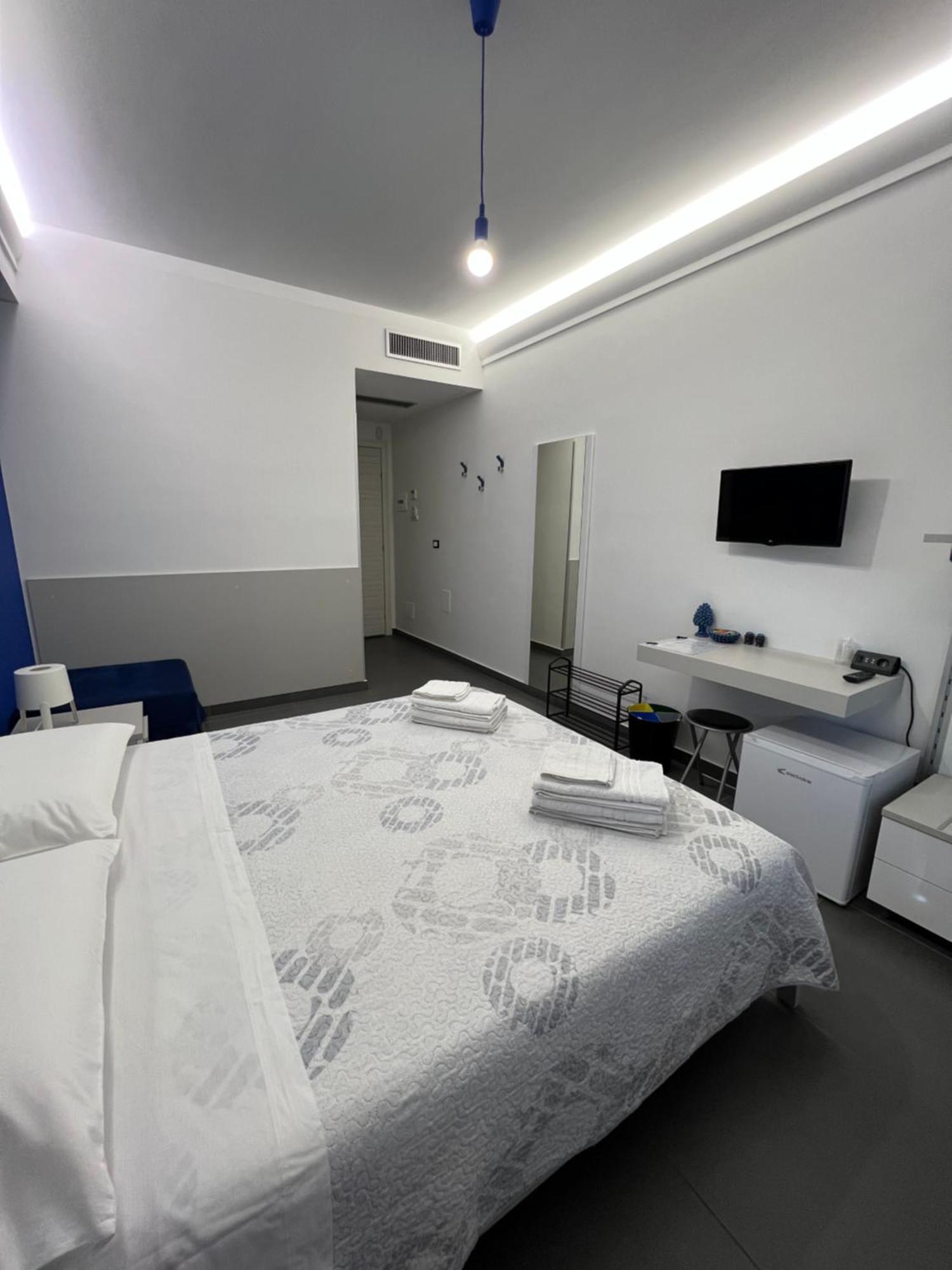 Sicilia Bedda B&B Nizza di Sicilia Exterior photo